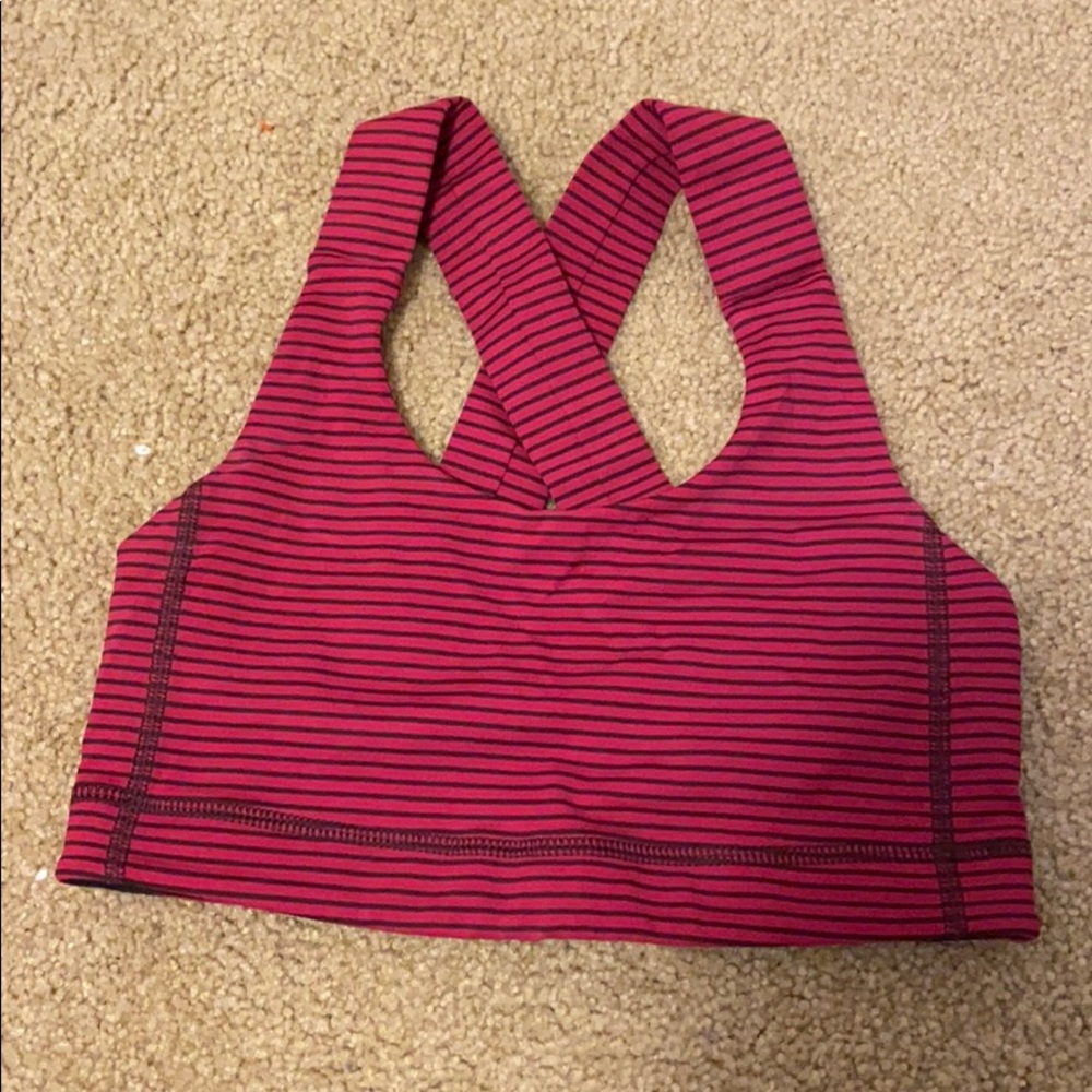 Lululemon sports bra